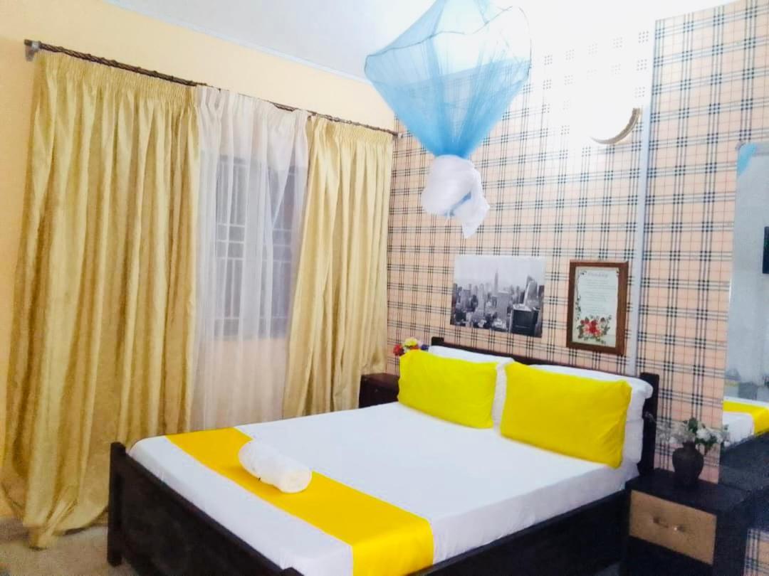 Zunox Guest House Freetown Exterior photo